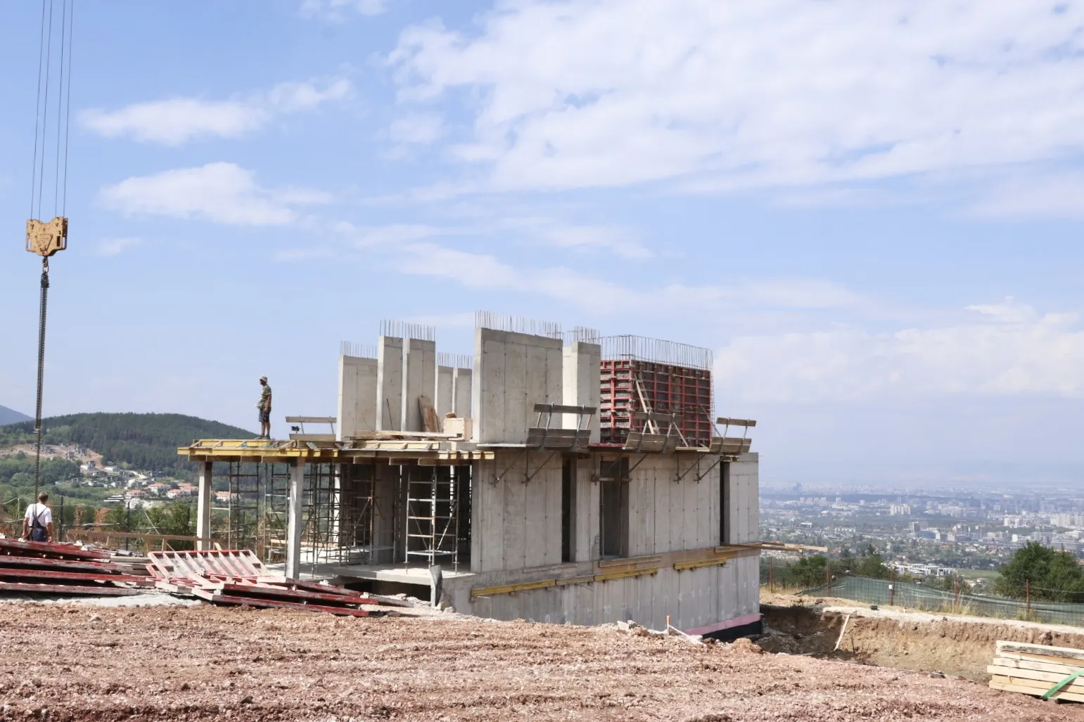 In perspective, facing north